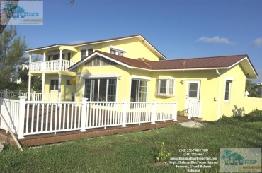 BB-027 HOUSE FOR SALE ON CANAL OPPOSITE PRINCESS ISLE SOUTH BAHAMIA