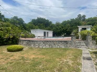 ON THE RIDGE FREEPORT, GRAND BAHAMA