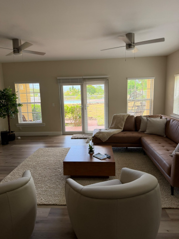 CONDOMINIUM FOR RENT